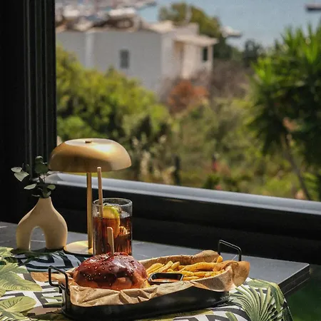 Roas Bodrum - Center Отель 3*