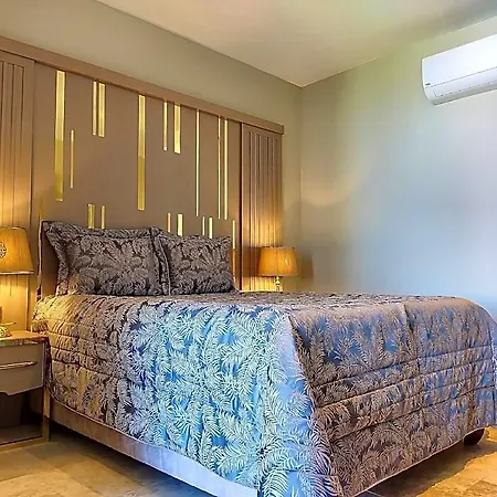 Roas Bodrum - Center Битез