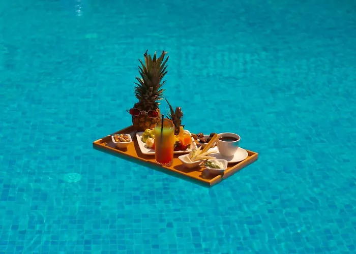 酒店 Roas Bodrum - Center 3*