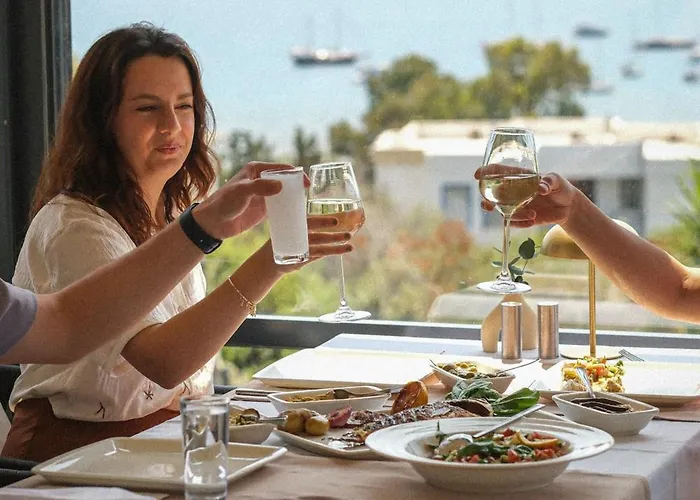 호텔 Roas Bodrum - Center 3*